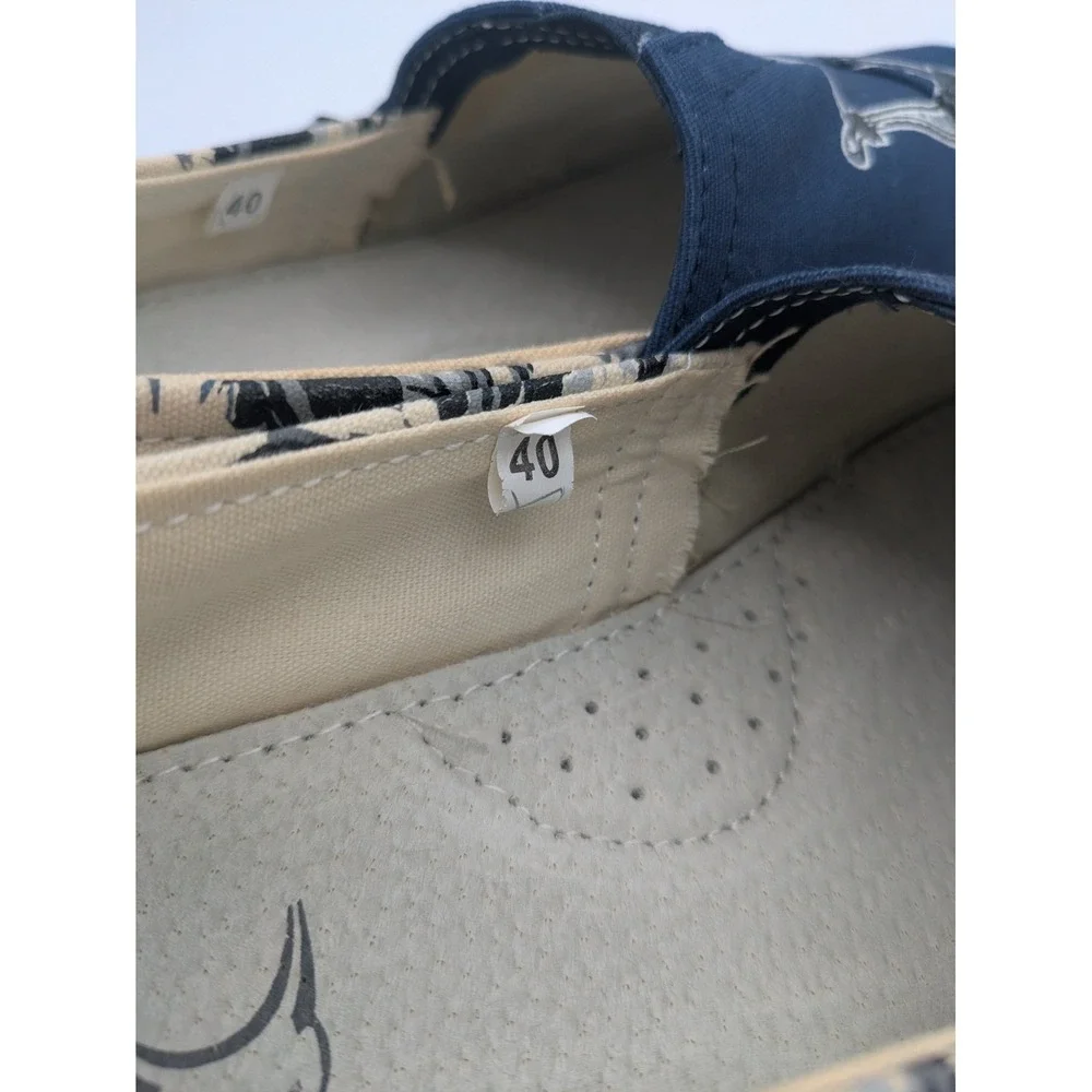 Minika Bow‎ and Arrow Graphic Slip On Sneaker 40 Blue Comfort Casual Rocker Sole